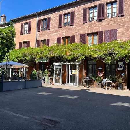 Hotel Du Lion Vert Ликсей-ле-Бен Экстерьер фото